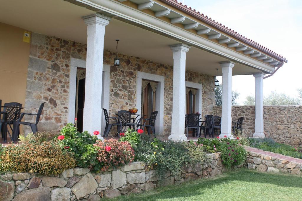 Apartamentos El Jardin Del Poeta Guijo de Granadilla Cameră foto